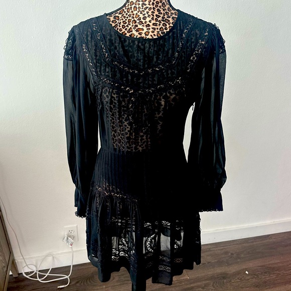 Love Shack fancy - Picture 1 of 6